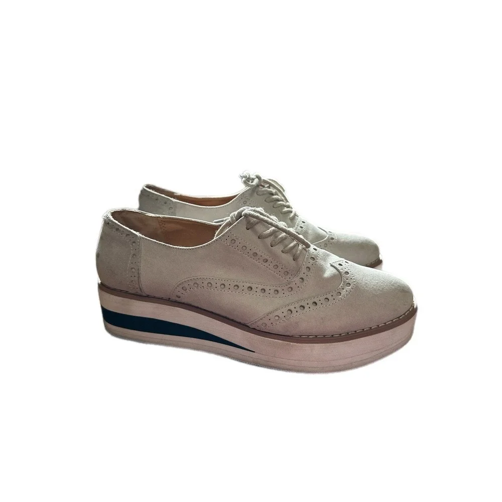 Madden Girl‎ Cutesy Platform Wingtip Oxfords Light Gray Suede Women 10